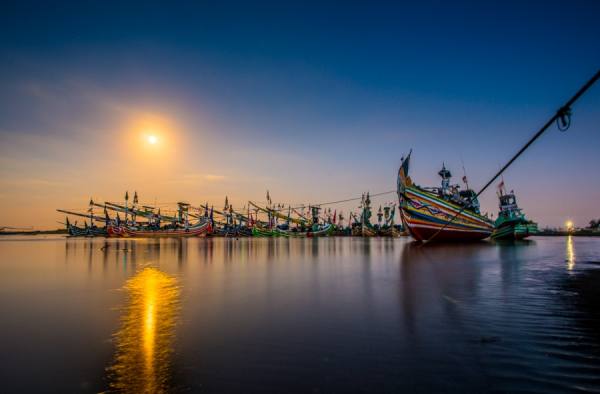 Photograph Dody Perwira Kwintarya Beautiful Boat on One Eyeland